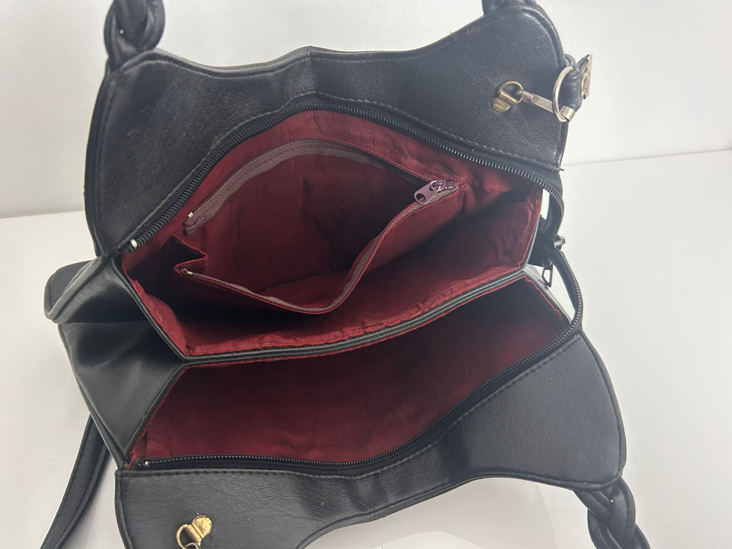 Vintage 1970s Lovely Soft Supple Black Mock Croc Leather Shoulder Or Handbag