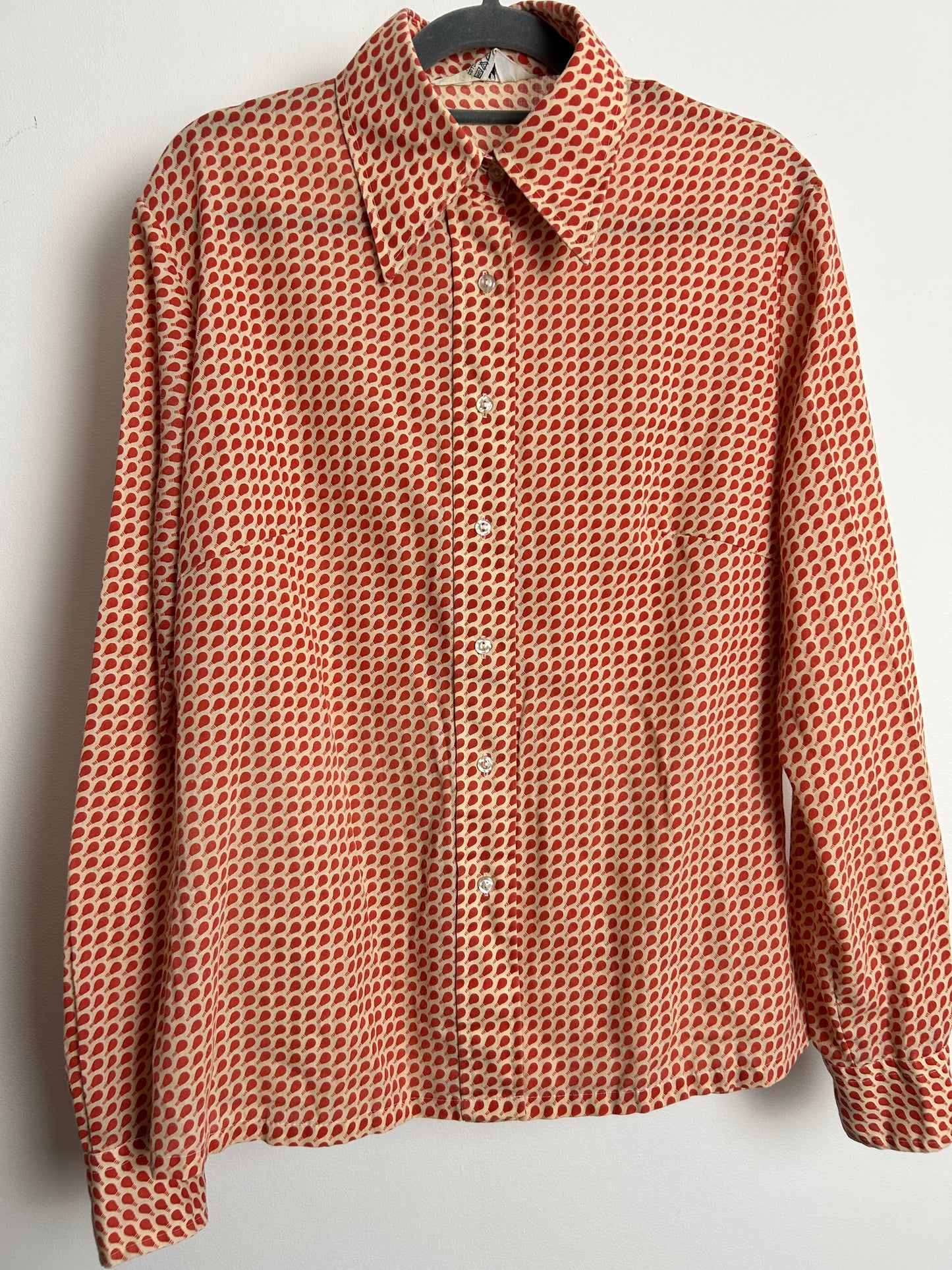 Vintage 1970s JC PENNEY Size 14 Beige & Terracotta Lightbulb Novelty Print Long Sleeve Cotton Mix Shirt