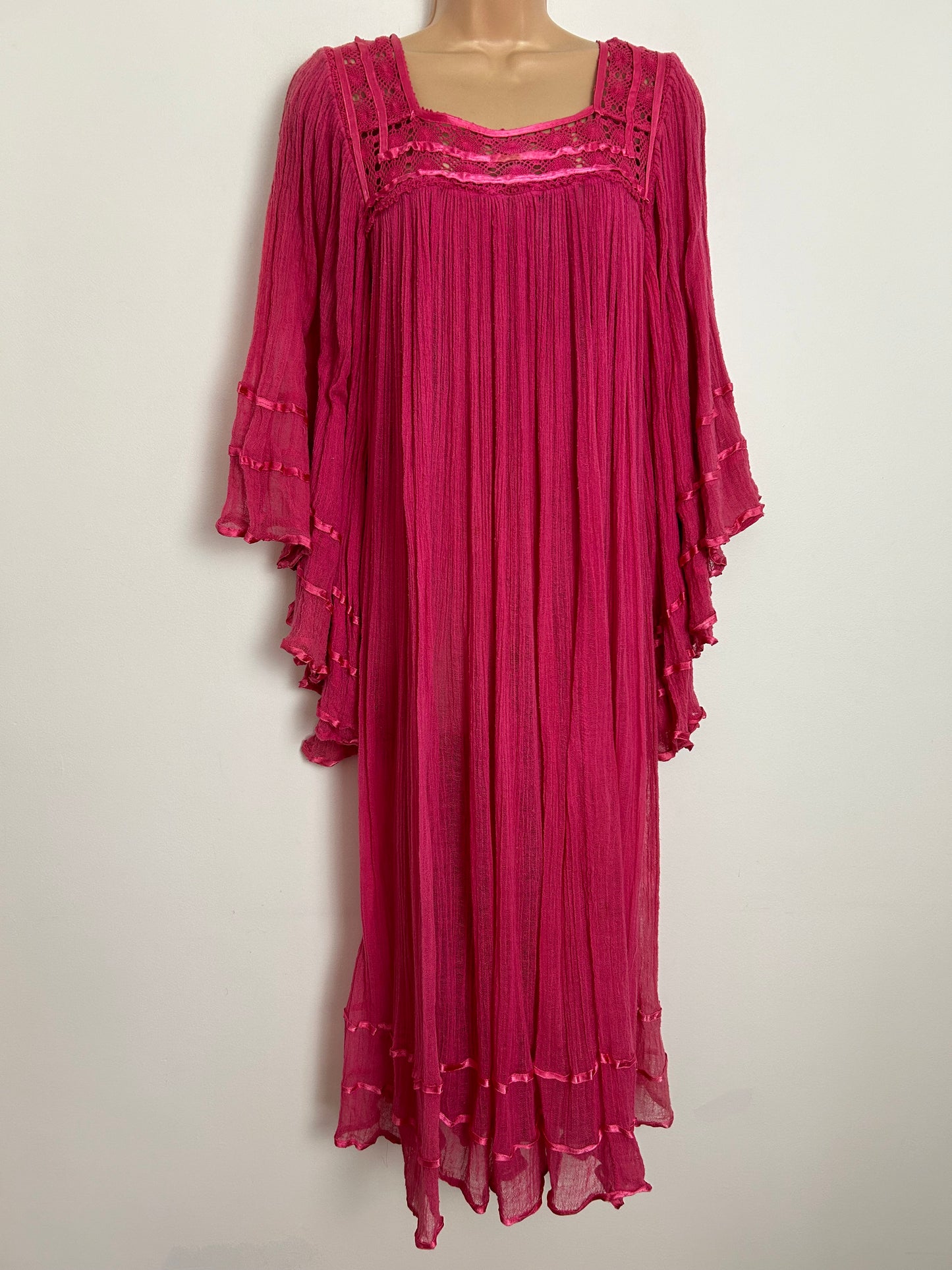 Vintage 1970s EL COMAL Up To Size 12 Hot Pink 100% Cheesecloth Cotton Flared Sleeve MEXICAN Kaftan Midi Dress