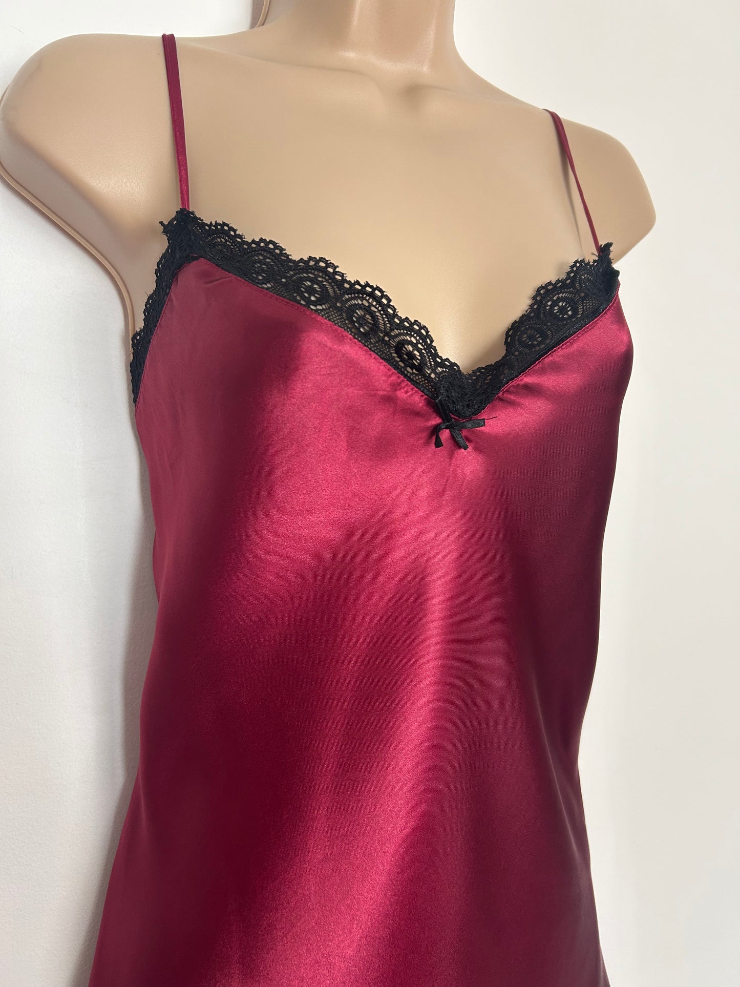 Modern ESMARA LINGERIE Size 10 Dark Red & Black Lace Trim Strappy Slip