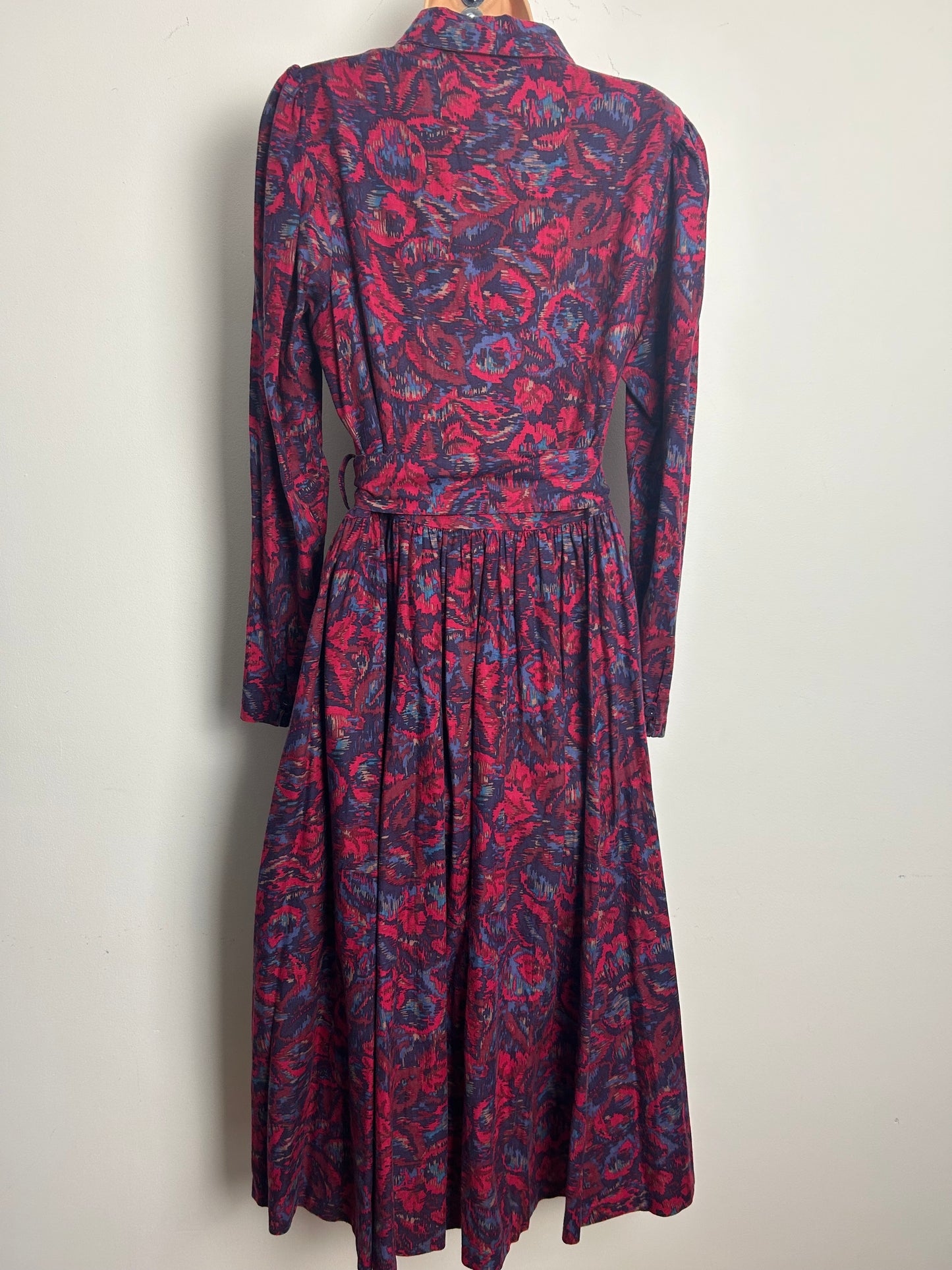 Vintage 1980s LAURA ASHLEY MADE IN REP IRELAND Size 12 Red & Blue Tones Floral Print Belted Pleated Cotton Day Dress