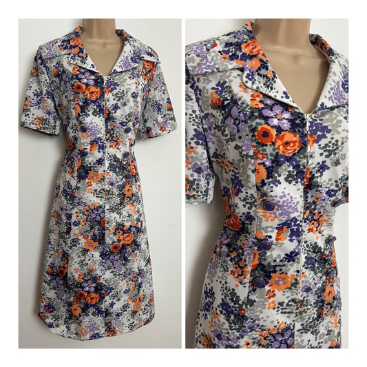 Vintage 1970s Size 12-14 White Orange Purple & Grey Floral Print Mod Shift Dress