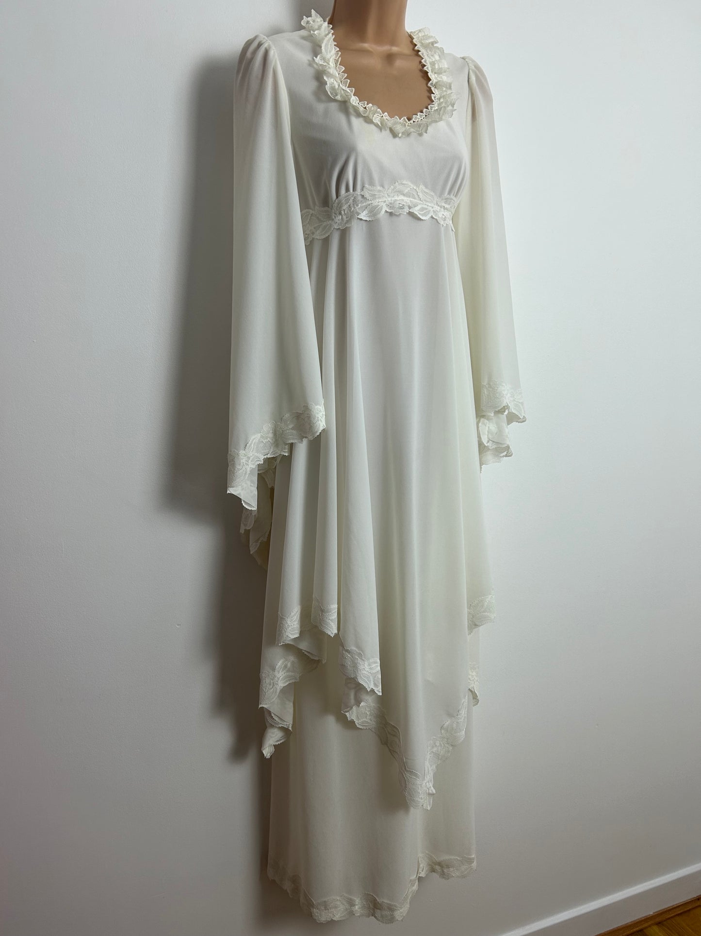 Vintage 1970s MARMENTS OF CARDIFF Size 6 White Lace Trim Ethereal Layered Trumpet Sleeve Boho Maxi Dress
