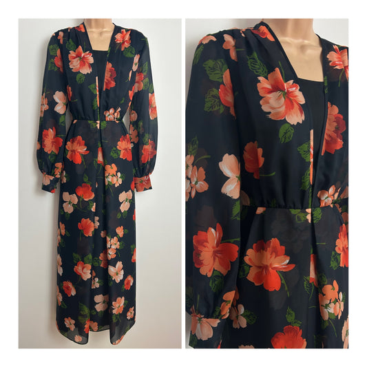 Vintage 1970s Size 8 Black & Orange Tones Bold Floral Print Long Sleeve Maxi Dress