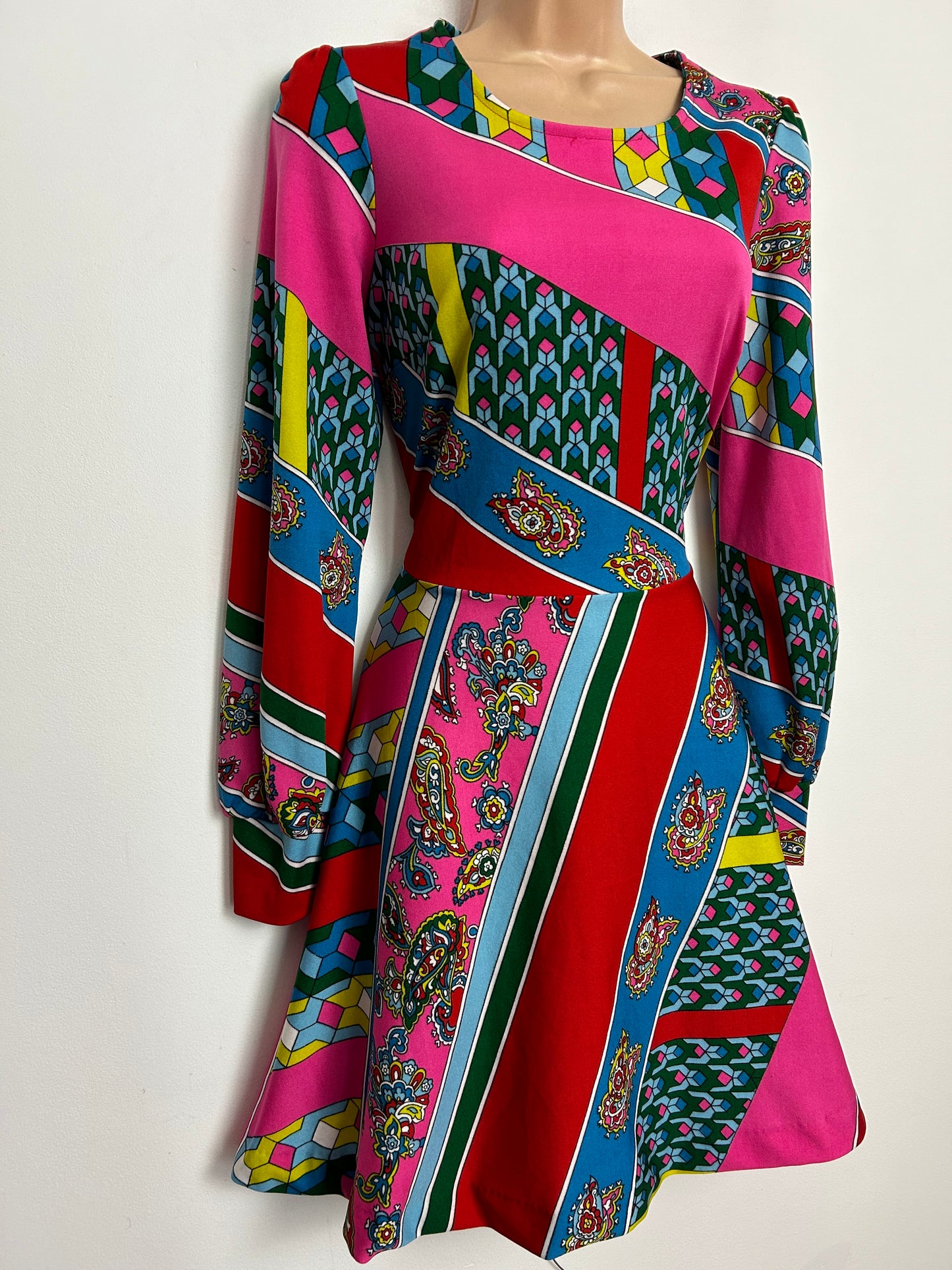 Vintage 1970s RARE ITALIAN CONFEZIONI DI LUSSO UK Size 10 AMAZING Pink Blue Yellow & Green Abstract Print Dress