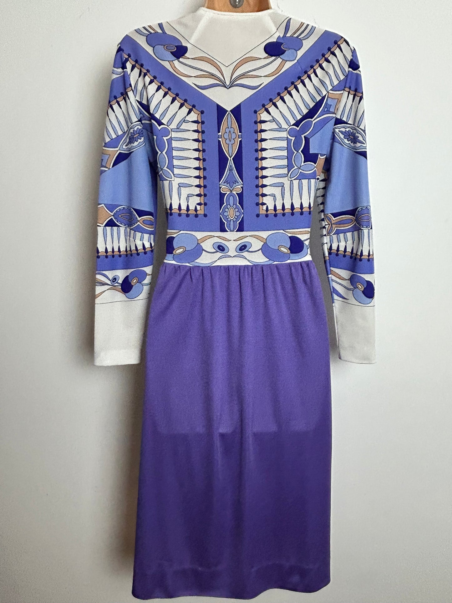 Vintage 1970s Size 10 Dark Lilac Lavender & White Psychedelic Print Long Sleeve Dress