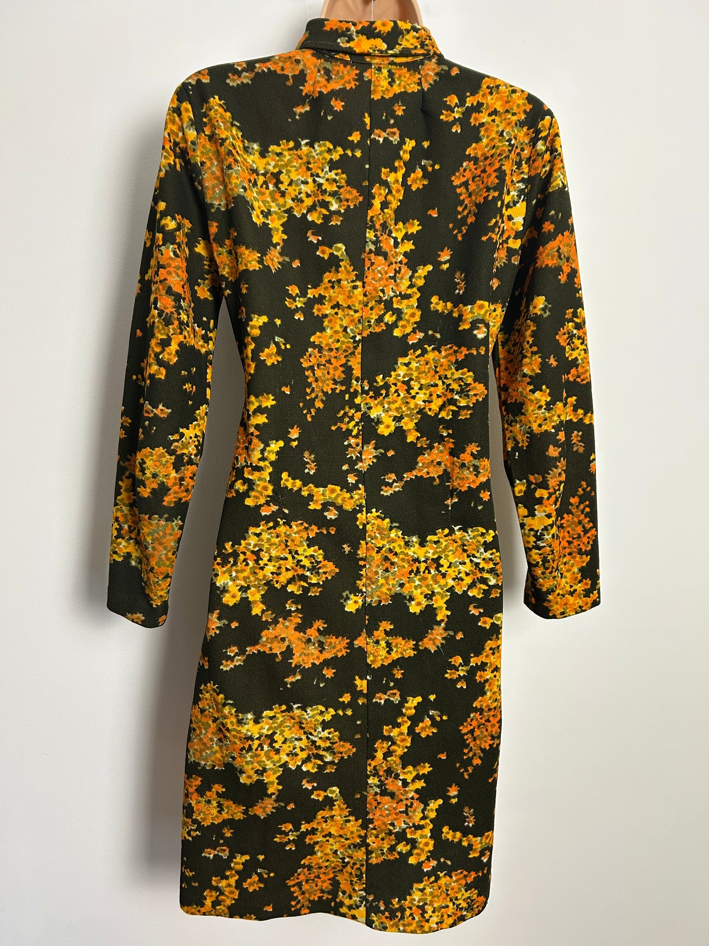 Vintage 1970s UK Size 8 Brown & Orange Tones Floral Print Dagger Collar Mod Shift Dress