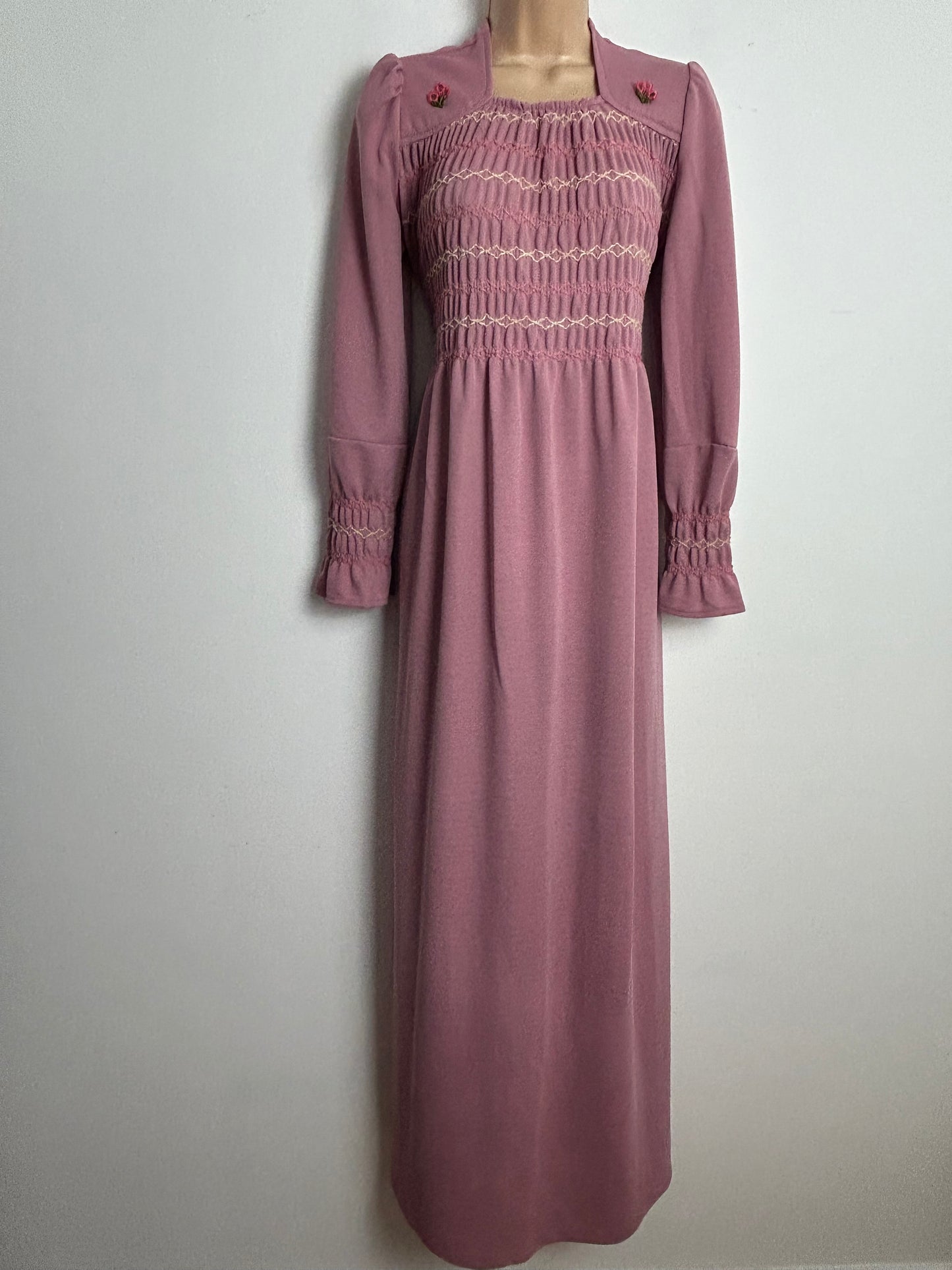 Vintage 1970s UK Size 12 Dusky Pink Shirred Bodice Long Sleeve Tie Back Maxi Dress