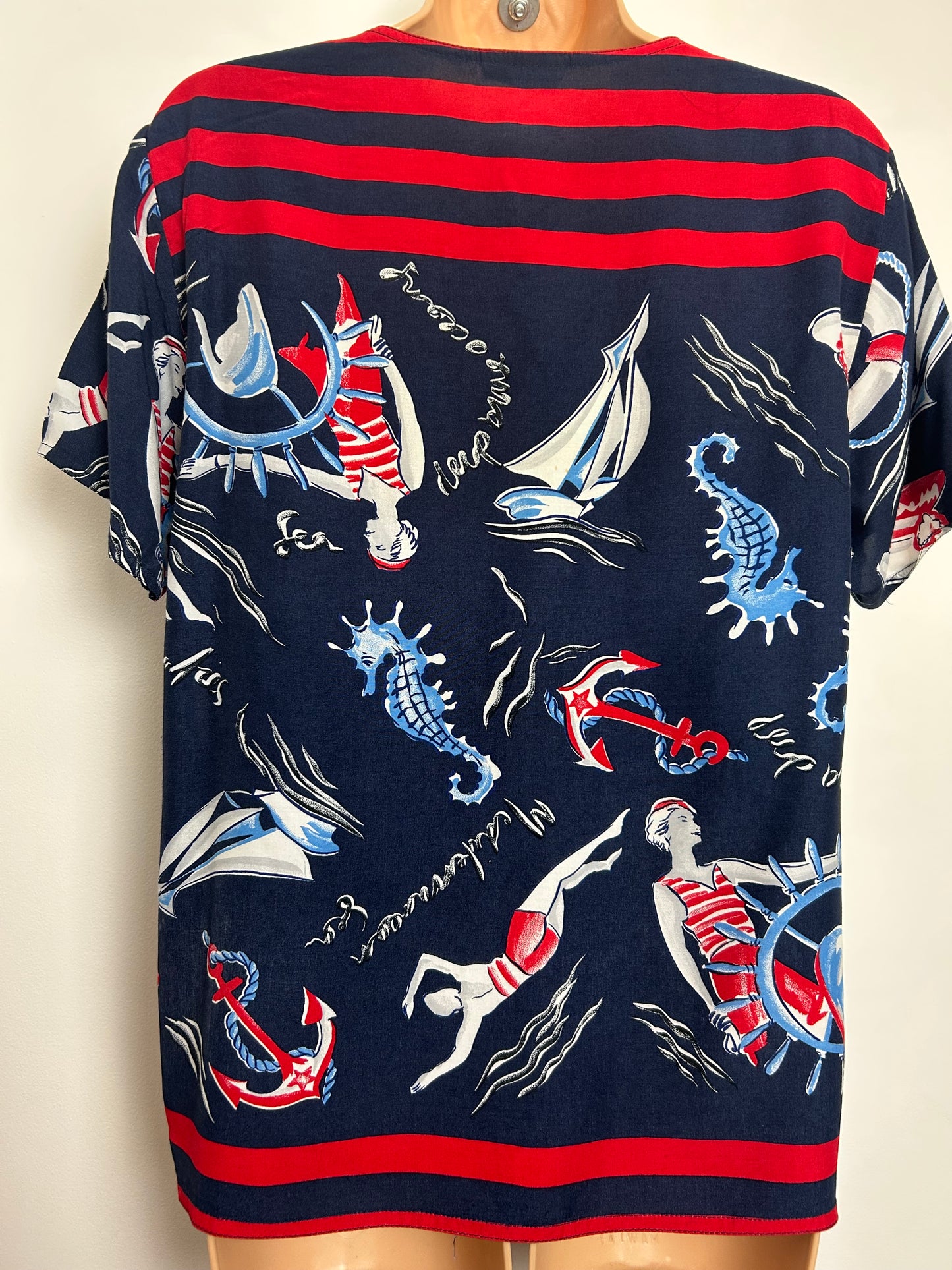 Vintage Y2K Size 12 Navy Blue White & Red Nautical Pin Up Girls Short Sleeve Top