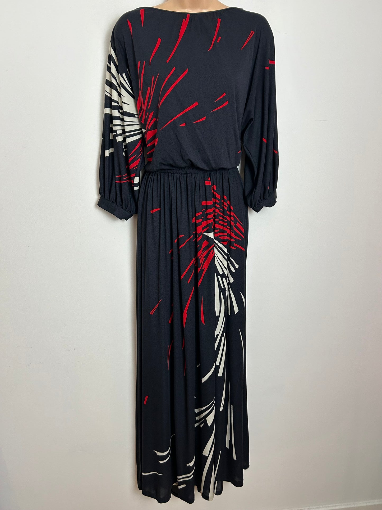 Vintage Late 1970s Rare DE PARISINI Size 12-14 Black White & Red Abstract Stripe Print Signed Silk Jersey Maxi Dress