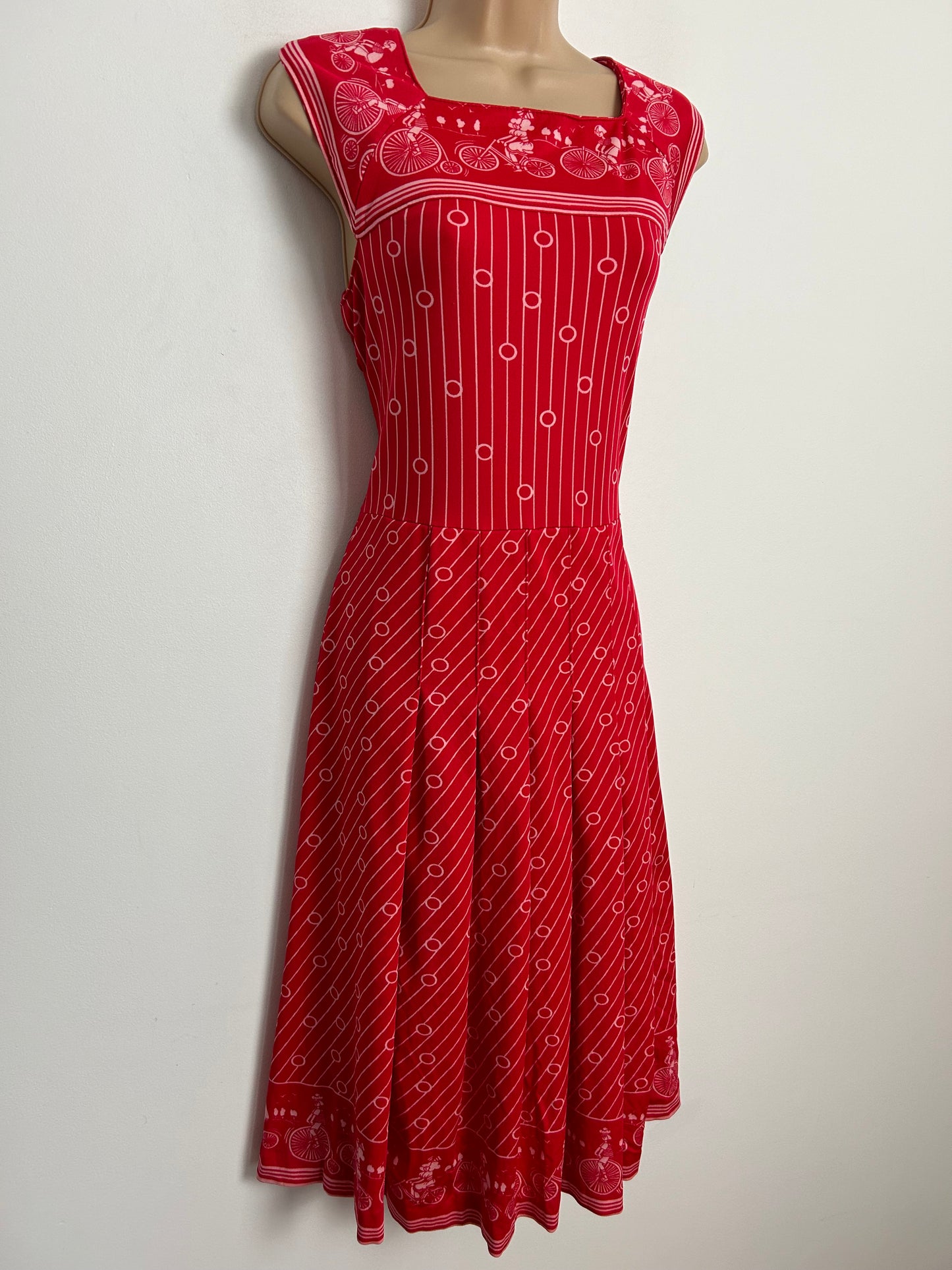 Vintage 1970s UK Size 8 Cute Red & Pink Penny Farthing Stripe & Circle Print Sleeveless Pleated Day Dress