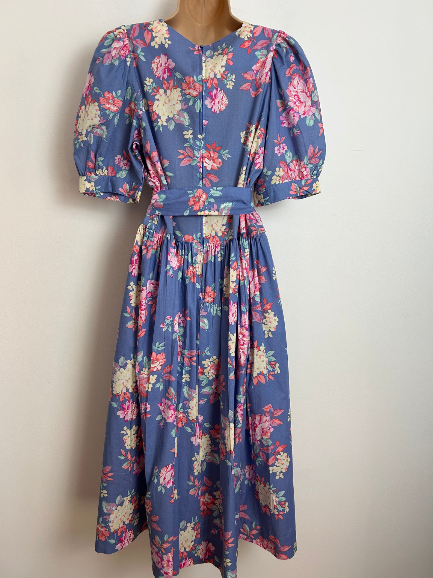 Vintage 1980s LAURA ASHLEY Size 12 (Size 16 On Label) Blue Pink & Coral Floral Print Cotton Belted Midi Dress