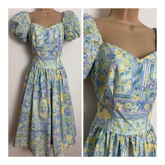 Vintage 1980s Size 8-10 Pastel Blue Lemon & Green Floral Print 50's Rockabilly Style Summer Prom Dress