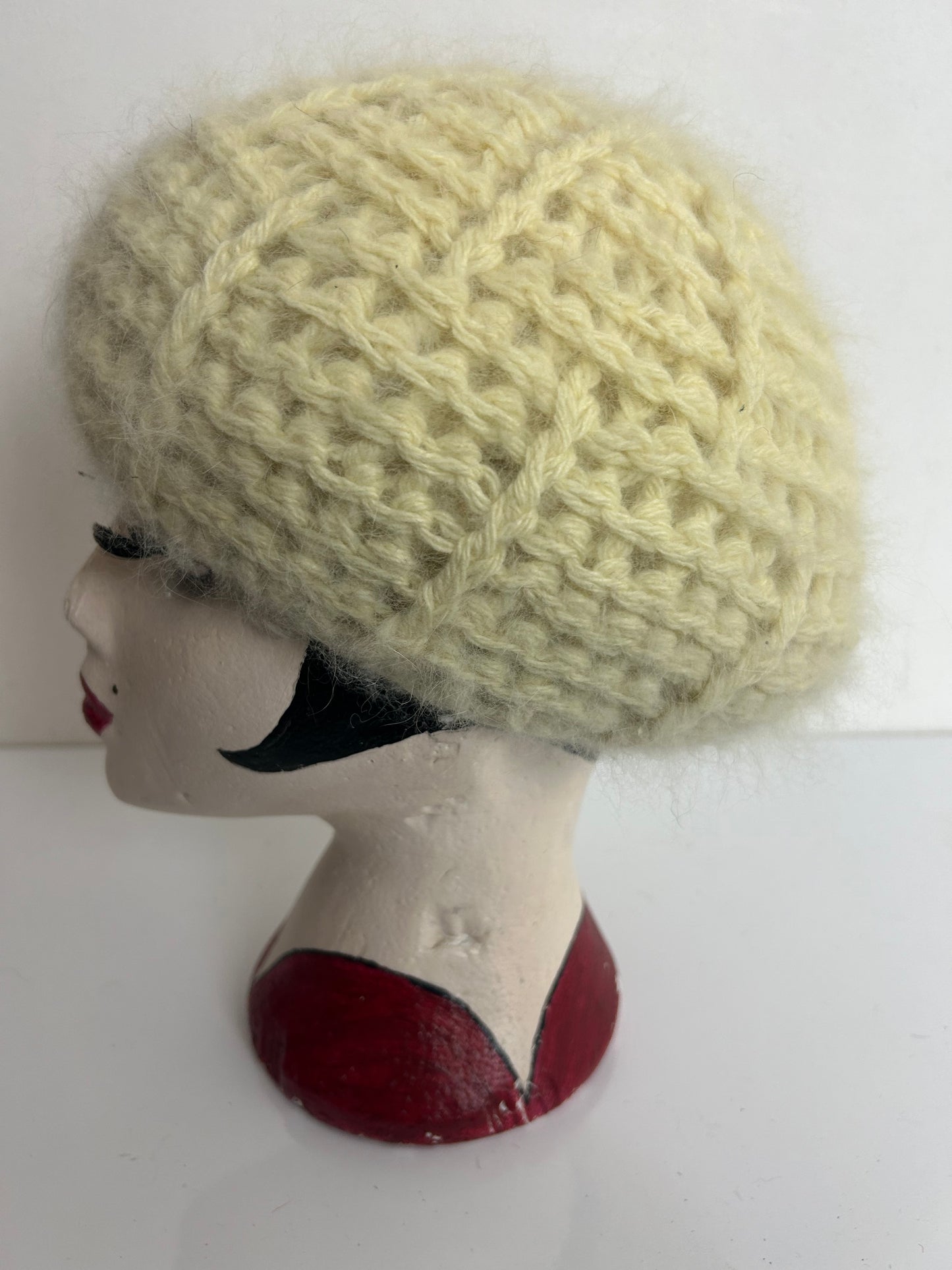 Vintage Cream Chunky Knit Angora & Wool Mix Beret Beanie Style Hat