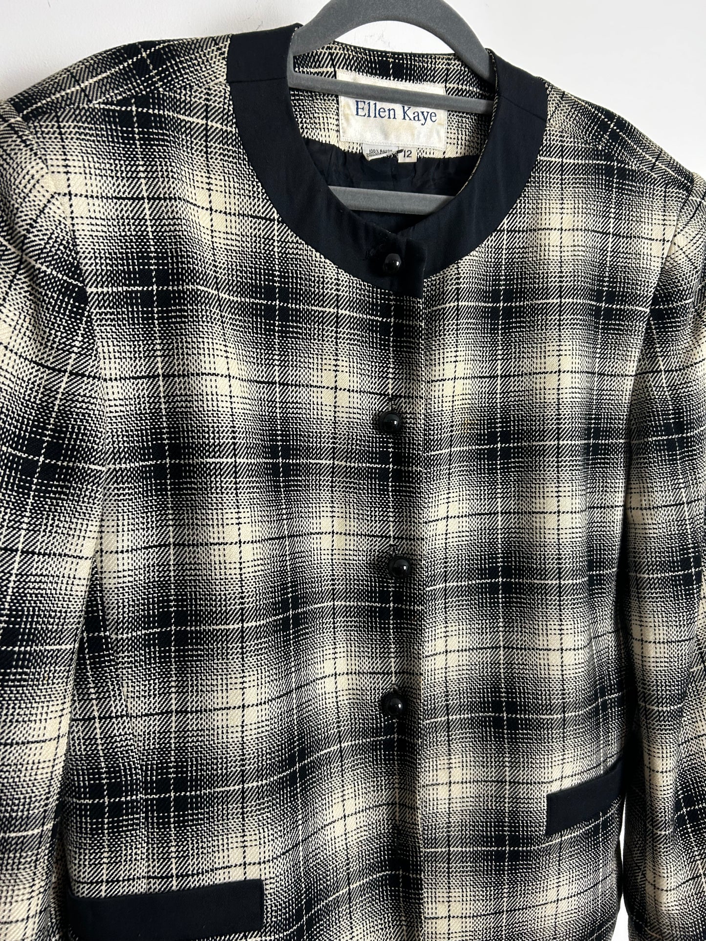 Vintage 1980s ELLEN KAYE Size 12-14 Beige & Black Check Print Collarless Blazer Jacket