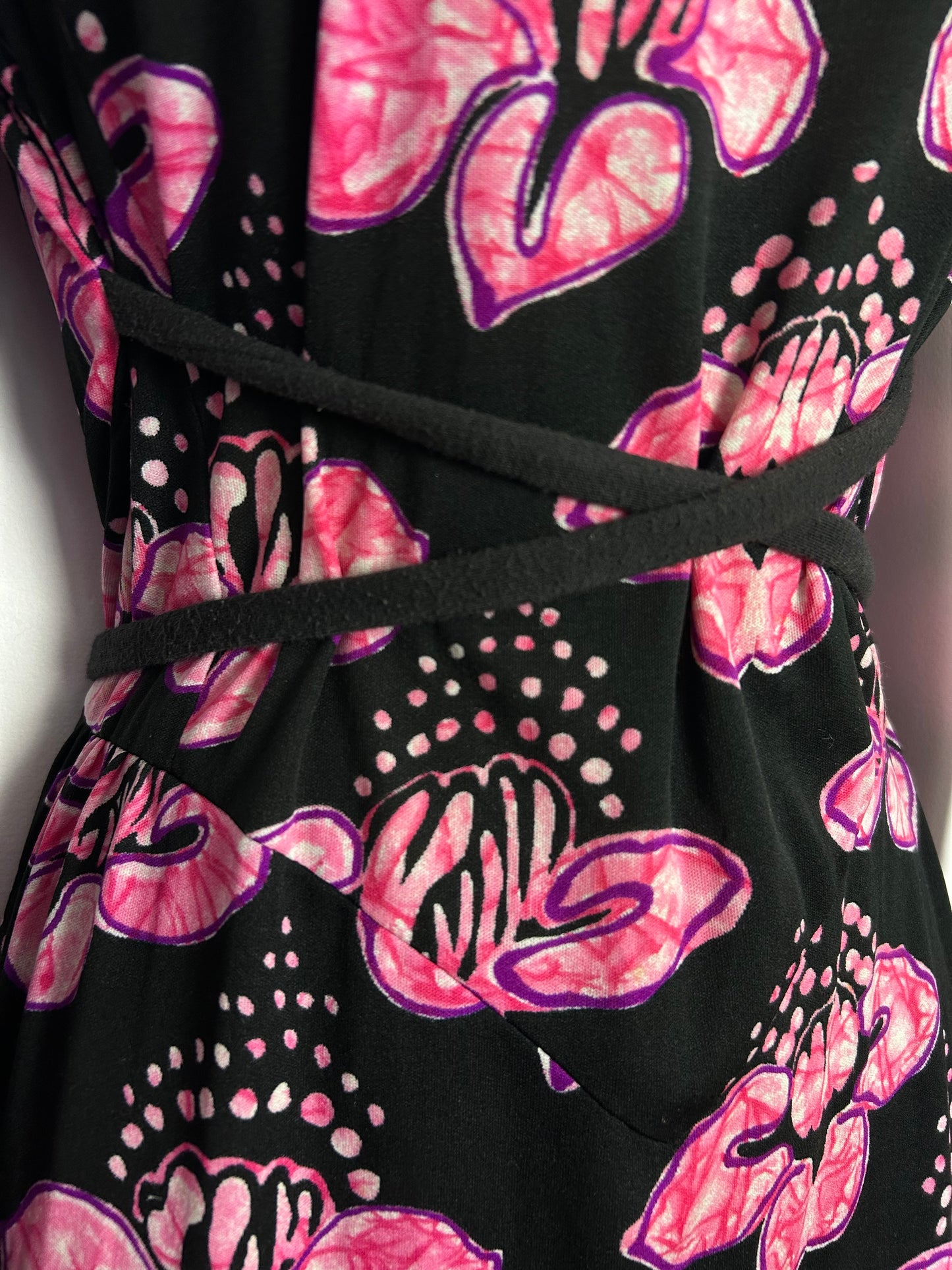 Vintage 1970s CAROLINE YOUTH STYLE UK Size 10-12 Black & Pink Abstract Floral Print Long Sleeve Cross Over Tie Detail Maxi Dress