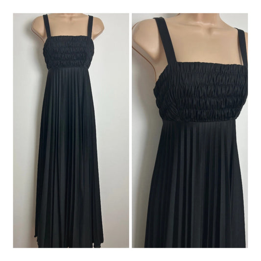 Vintage 1970s Size 6 Black Shirred Bodice Pleated Empire Line Maxi Dress