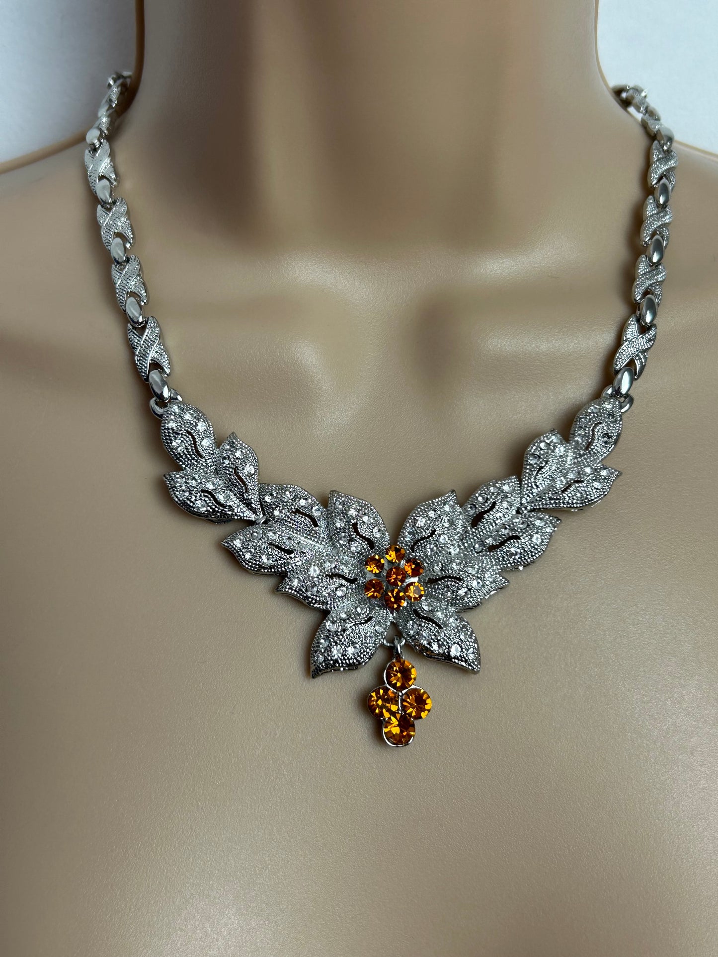 Vintage 1960s Beautiful Silver Tone Marcasite Clear & Amber Diamante Stone Set Flower Necklace