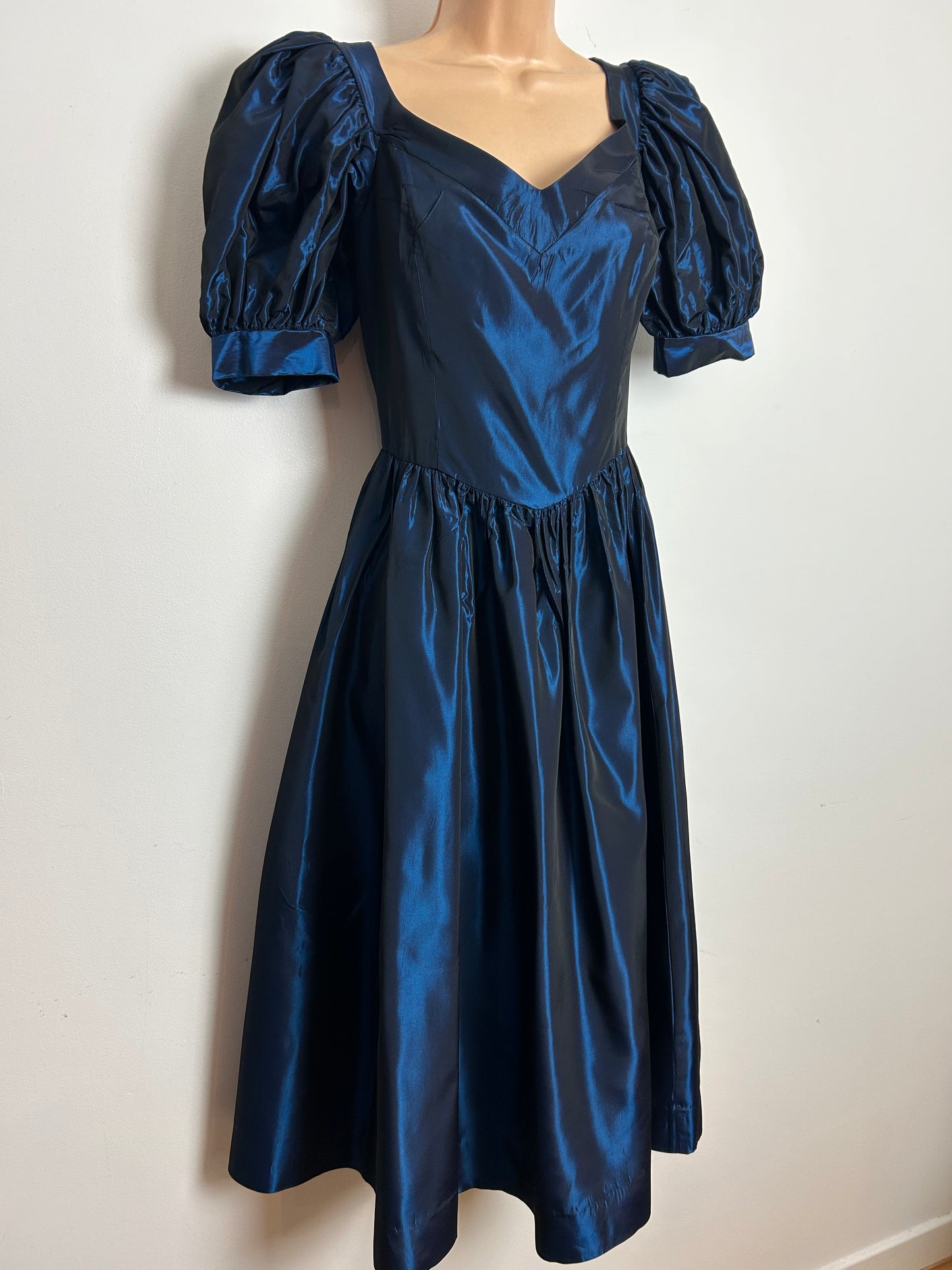 Vintage 1980s LAURA ASHLEY Size 10 (14 On Label) Midnight Blue Taffeta Xmas Party Ballgown