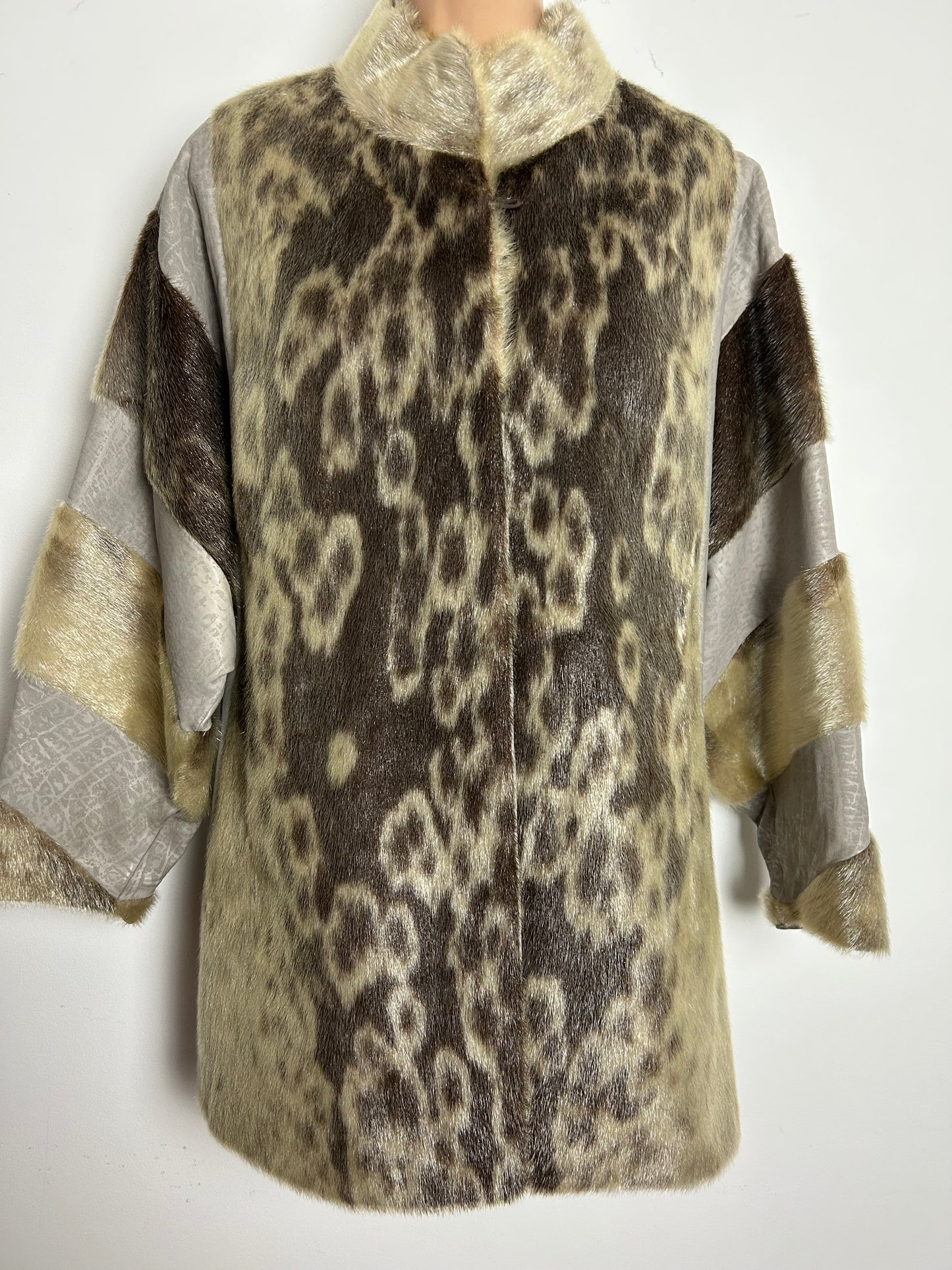 Vintage 1980s SCHRADER Size 12 Beige & Brown Tones Suede & Fur Animal Print Oversize Jacket