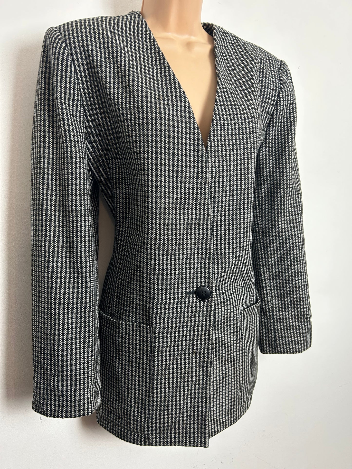 Vintage 1980s SASSON Size 14 Black & White Tweed Check Wool Mix Collarless Blazer