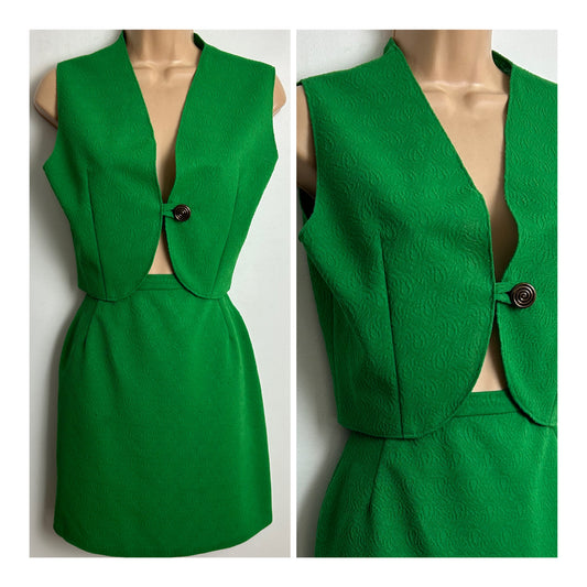 Vintage 1960s DEBRA FASHIONS Size 4-6 Green Textured Polyester Two Piece Mod Skirt Suit Co-Ord
