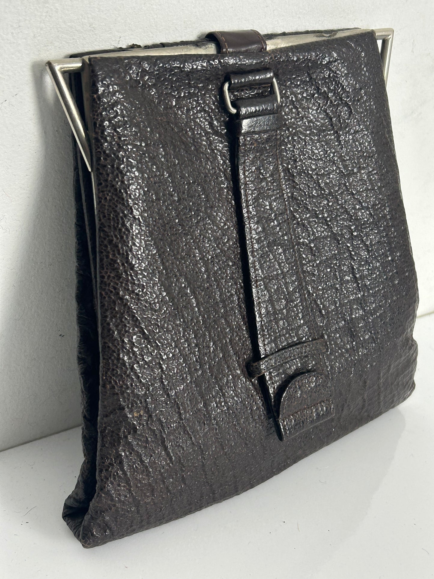 Vintage 1940s Dark Brown Textured Leather & Silver Frame Hand Strap Clutch Bag