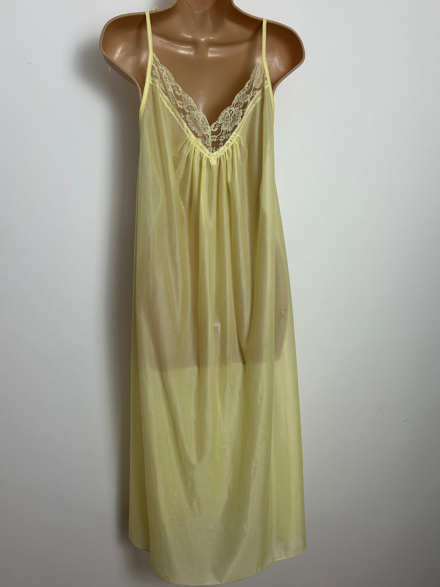 Vintage 1970s Size 8-10 Lemon Nylon Lace Trim Tie Shoulder Nightdress (Reduced Due To Issues)