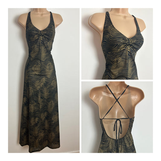 Vintage 1970s Size 6-8 Black & Dark Gold Wavy Stripe Print Open Back Cross Strap Maxi Dress