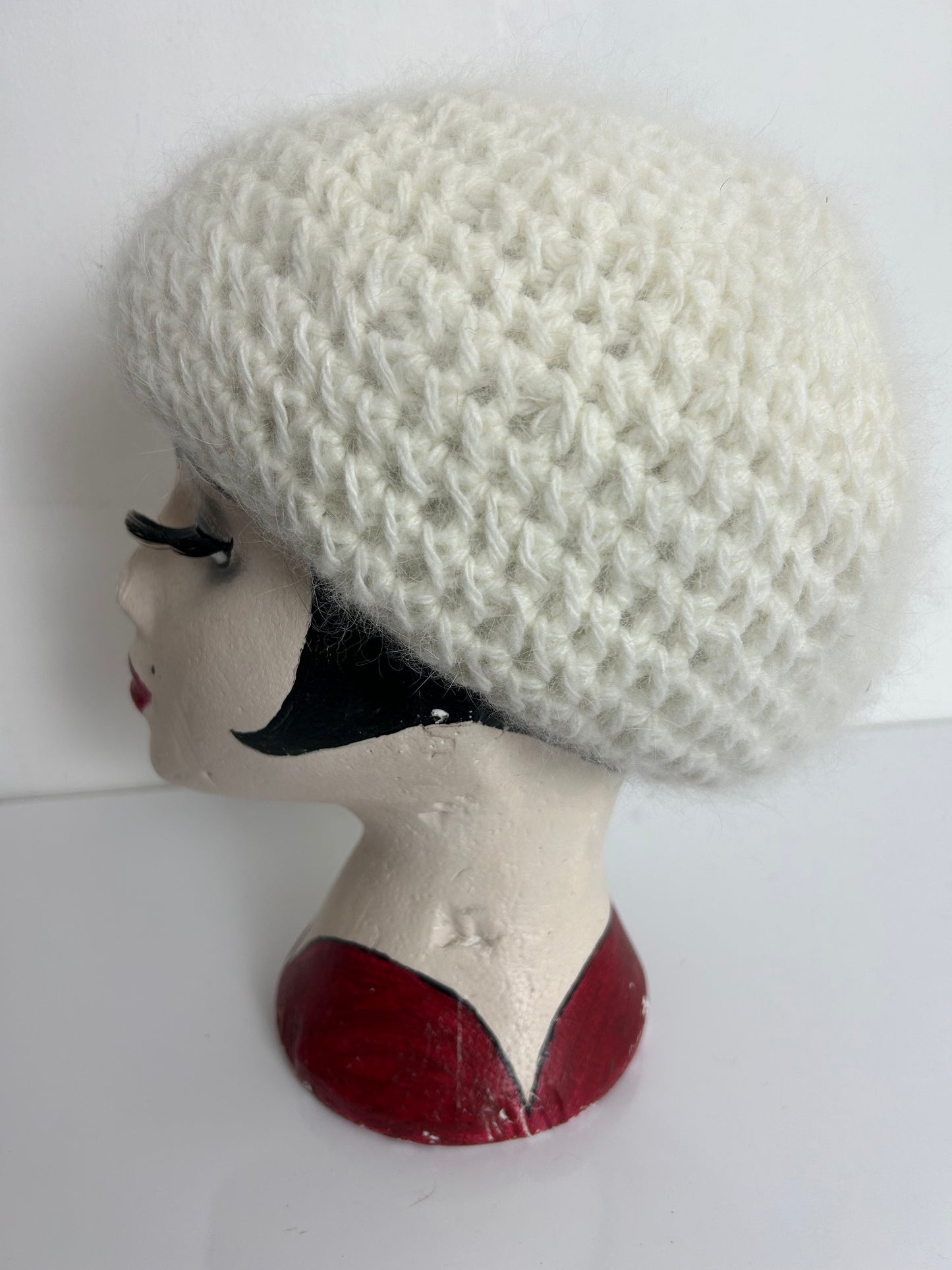 Vintage Winter White Angora & Wool Mix Semi Chunky Beret Beanie Style Reversible Hat