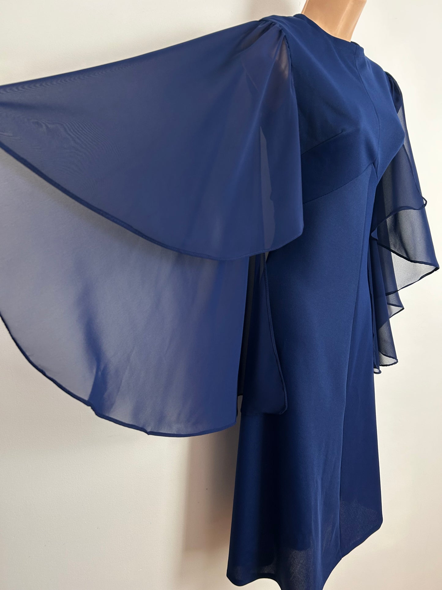 Vintage 1970s Size 8-10 Navy Blue Floaty Chiffon Cape Sleeve Occasion Midi Dress