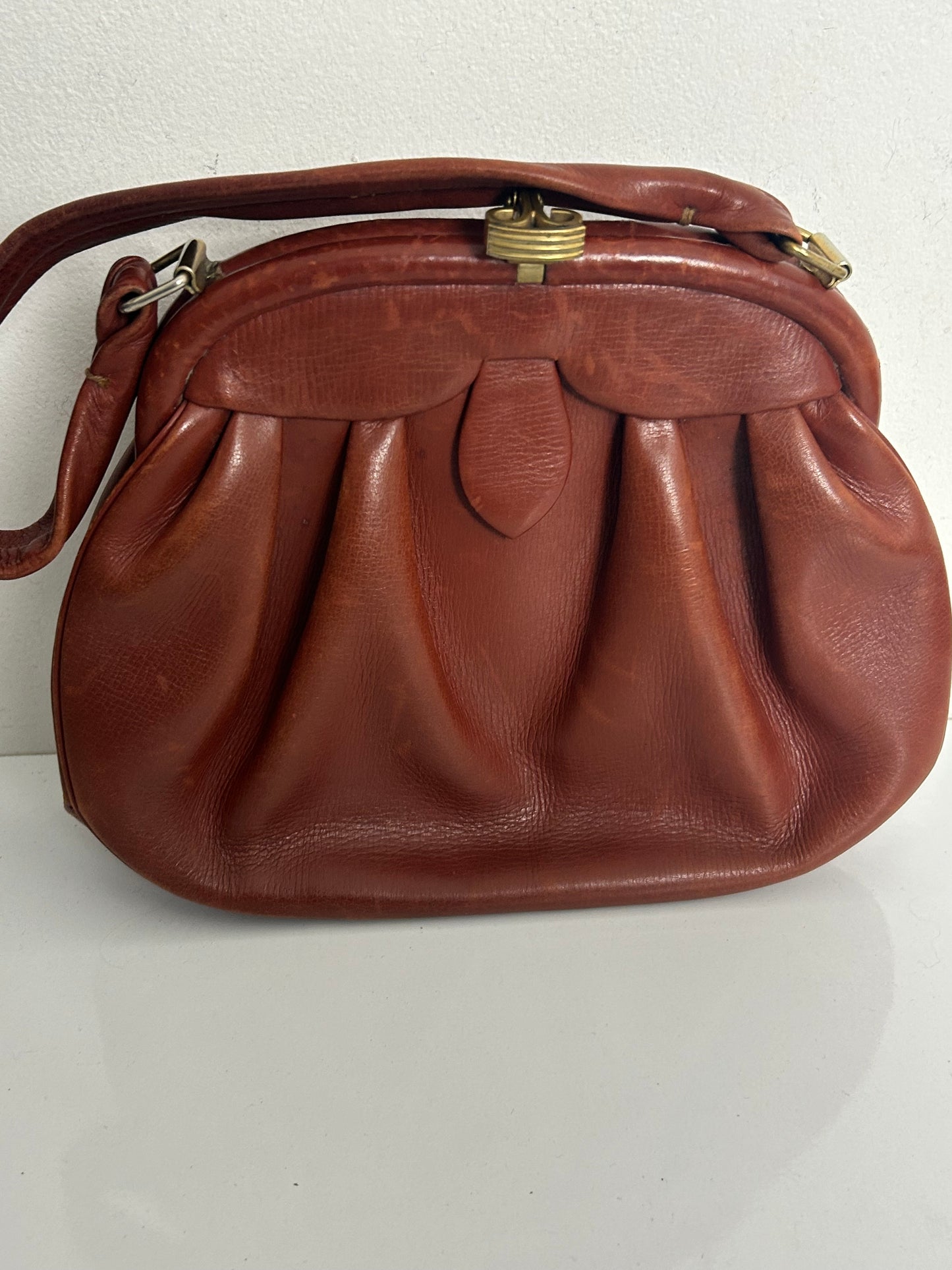 Vintage 50s 60s Chestnut Brown Leather Small Top Handle Handbag