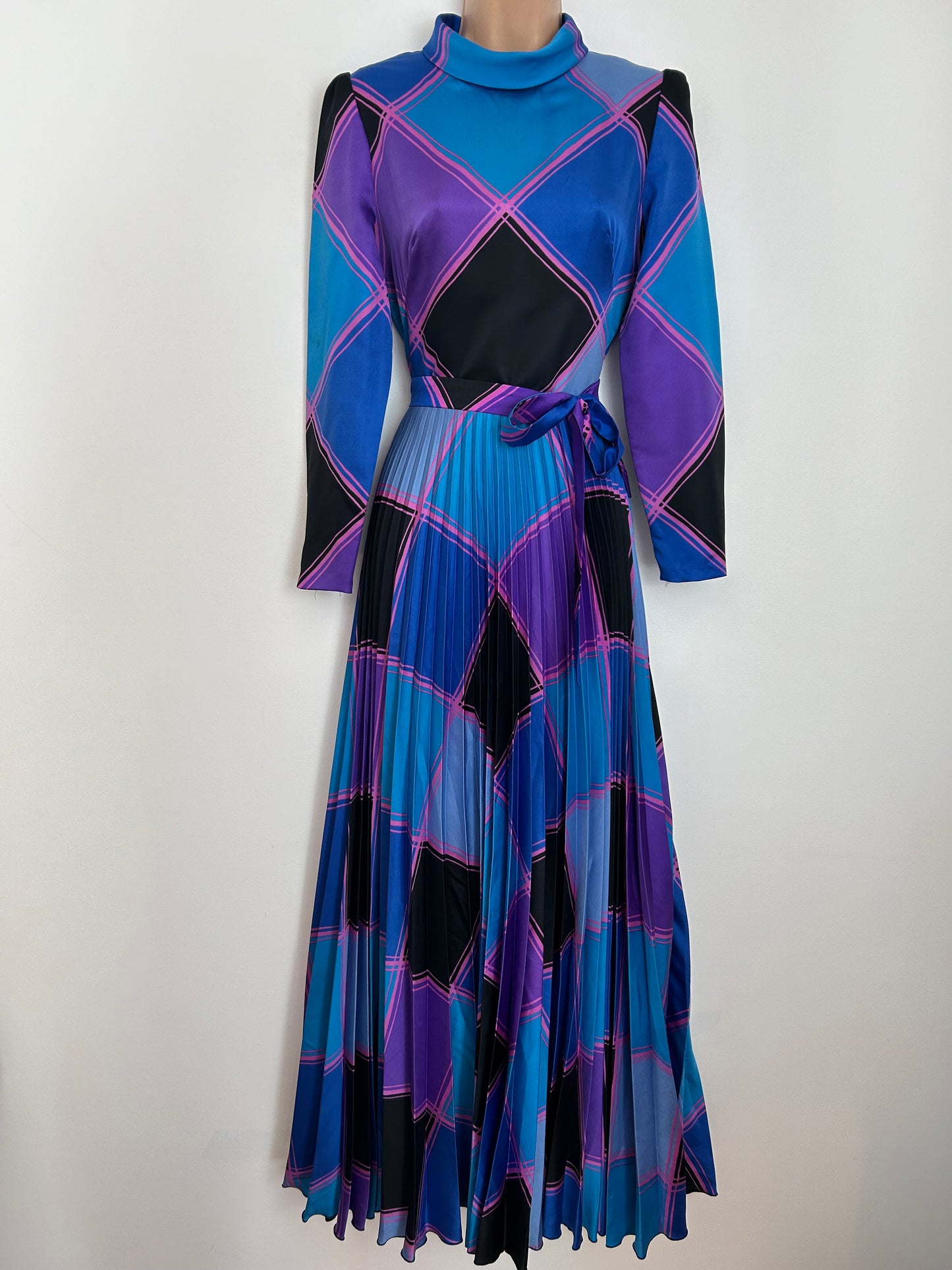 Vintage 1970s UK Size 8 Blue Purple & Pink Check Print Long Sleeve Belted Pleated Maxi Dress