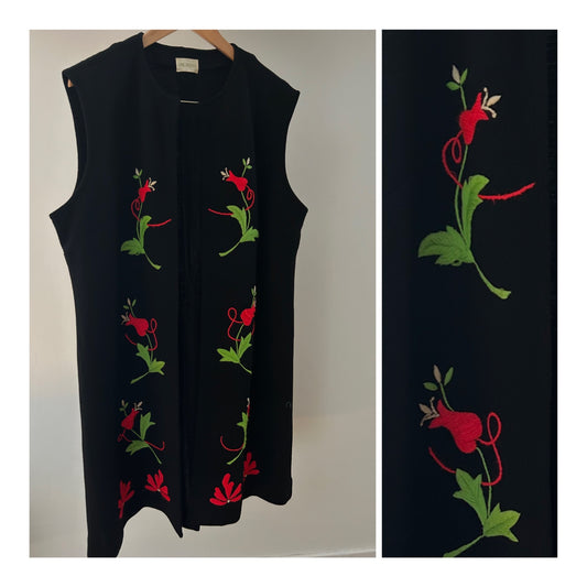 Vintage 1970s LANE BRYANT Up To Size 18 Black Sleeveless Red & Green Floral Embroidered Detail Open Fronted Long Waistcoat (Copy)