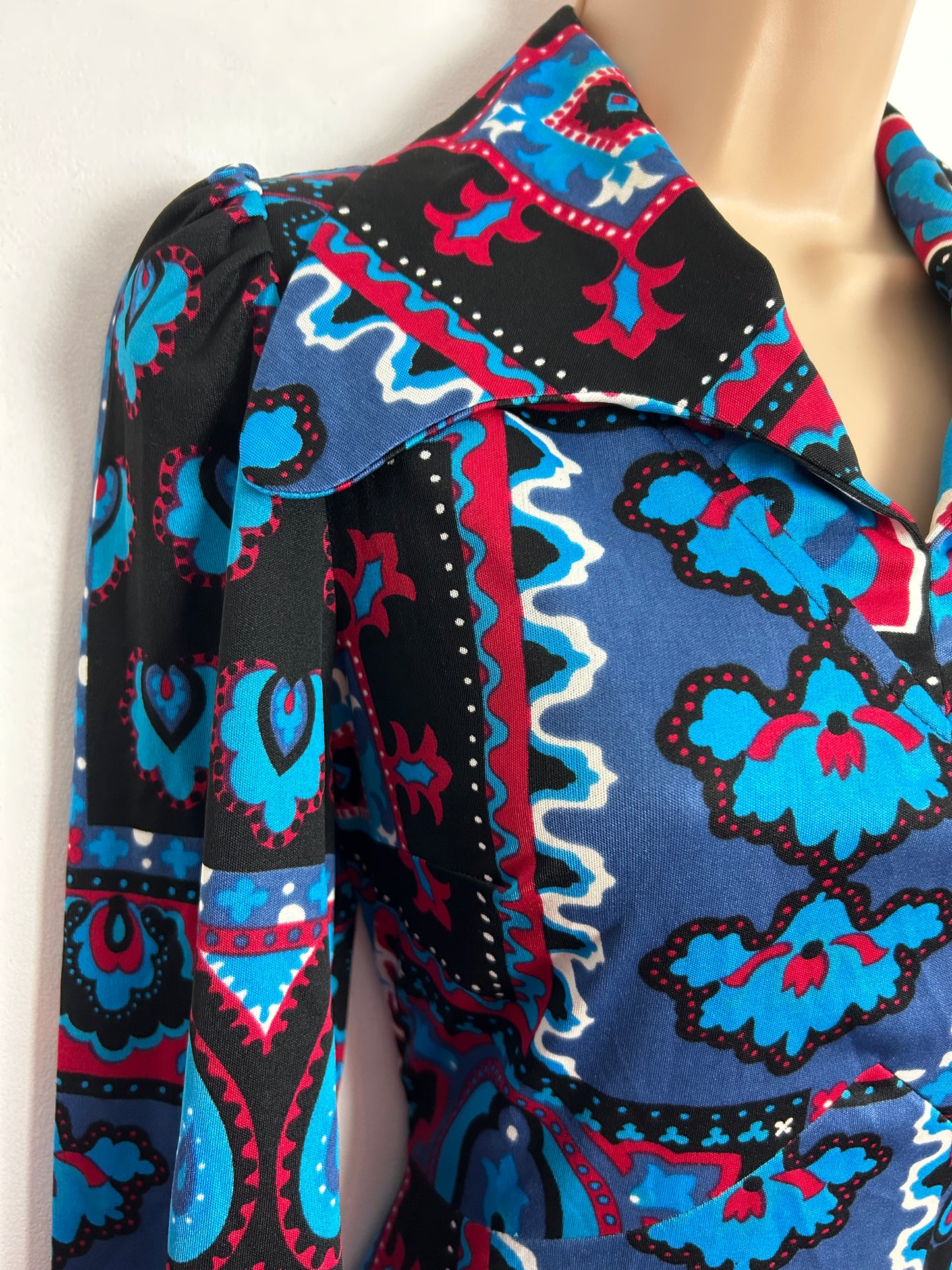 Vintage 1970s UK Size 10 Black Blue & Red AMAZING Abstract Print Long Sleeve Boho Maxi Dress