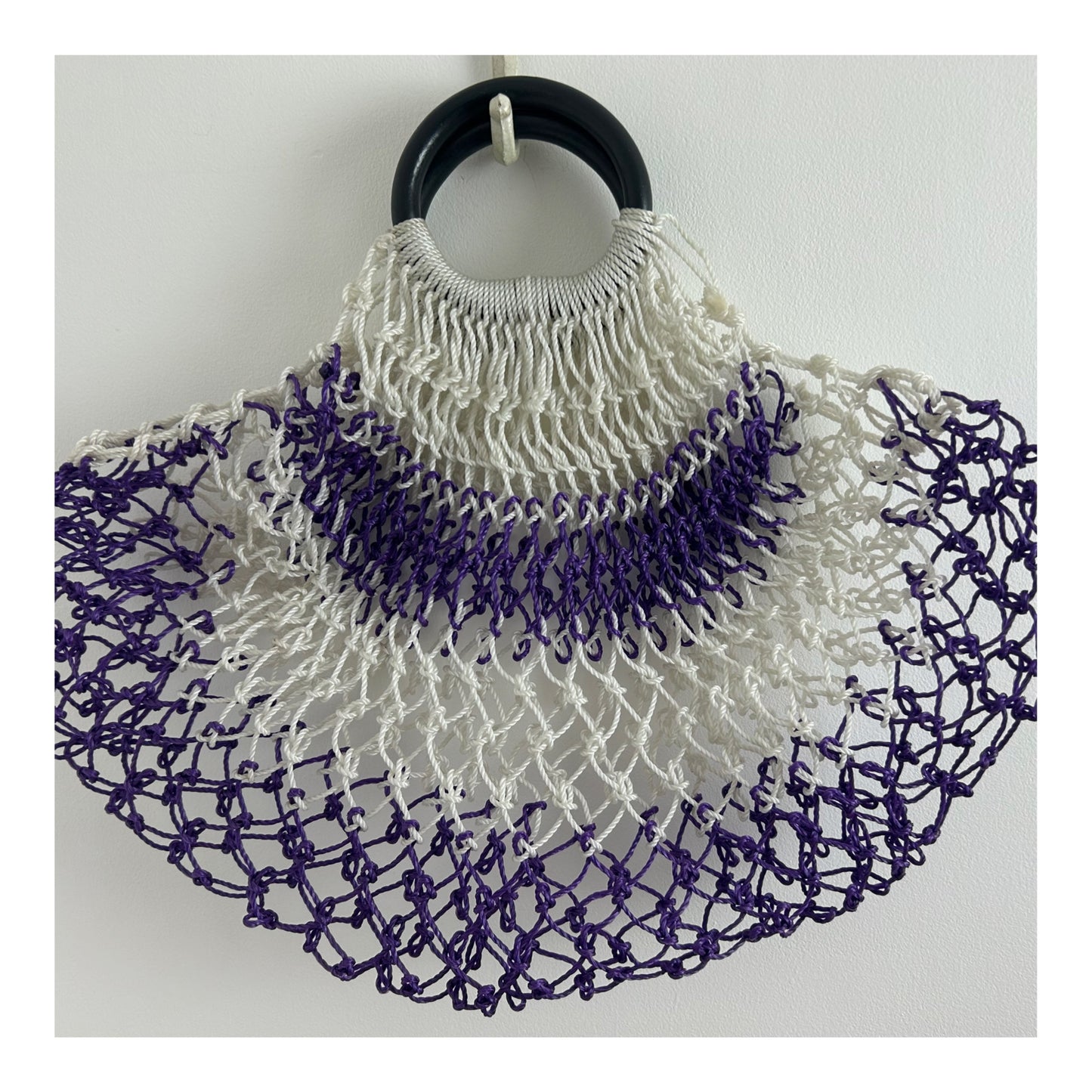 Vintage 1960s Fab Purple & White Plastic Woven String Shopping Bag