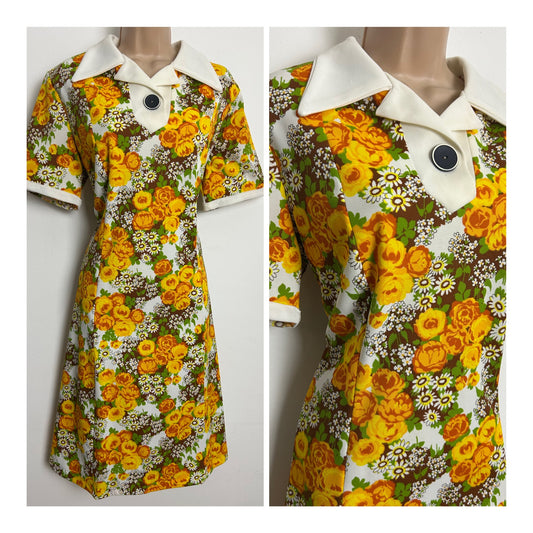 Vintage 1970s Size 16 White & Orange Floral Print Short Sleeve Mod Shift Dress Size 16