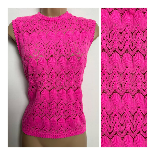 Vintage 1960s Size 12-14 Hot Pink Knitted Sleeveless Tank Top Style Top