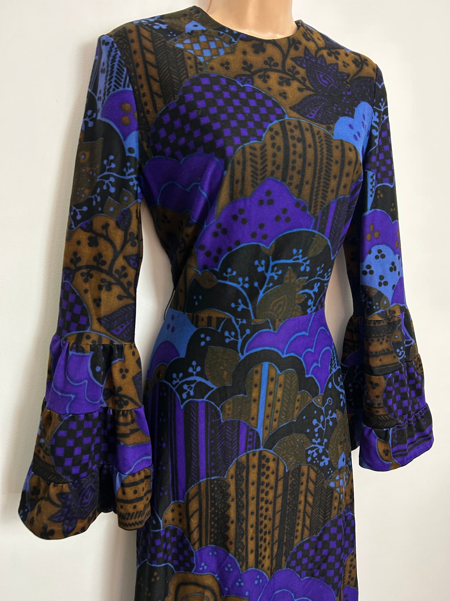 Vintage 1970s SHUBETTE UK 8-10 Purple Blue Brown & Black Abstract Print Long Sleeve Flared Cuff Boho Maxi Dress