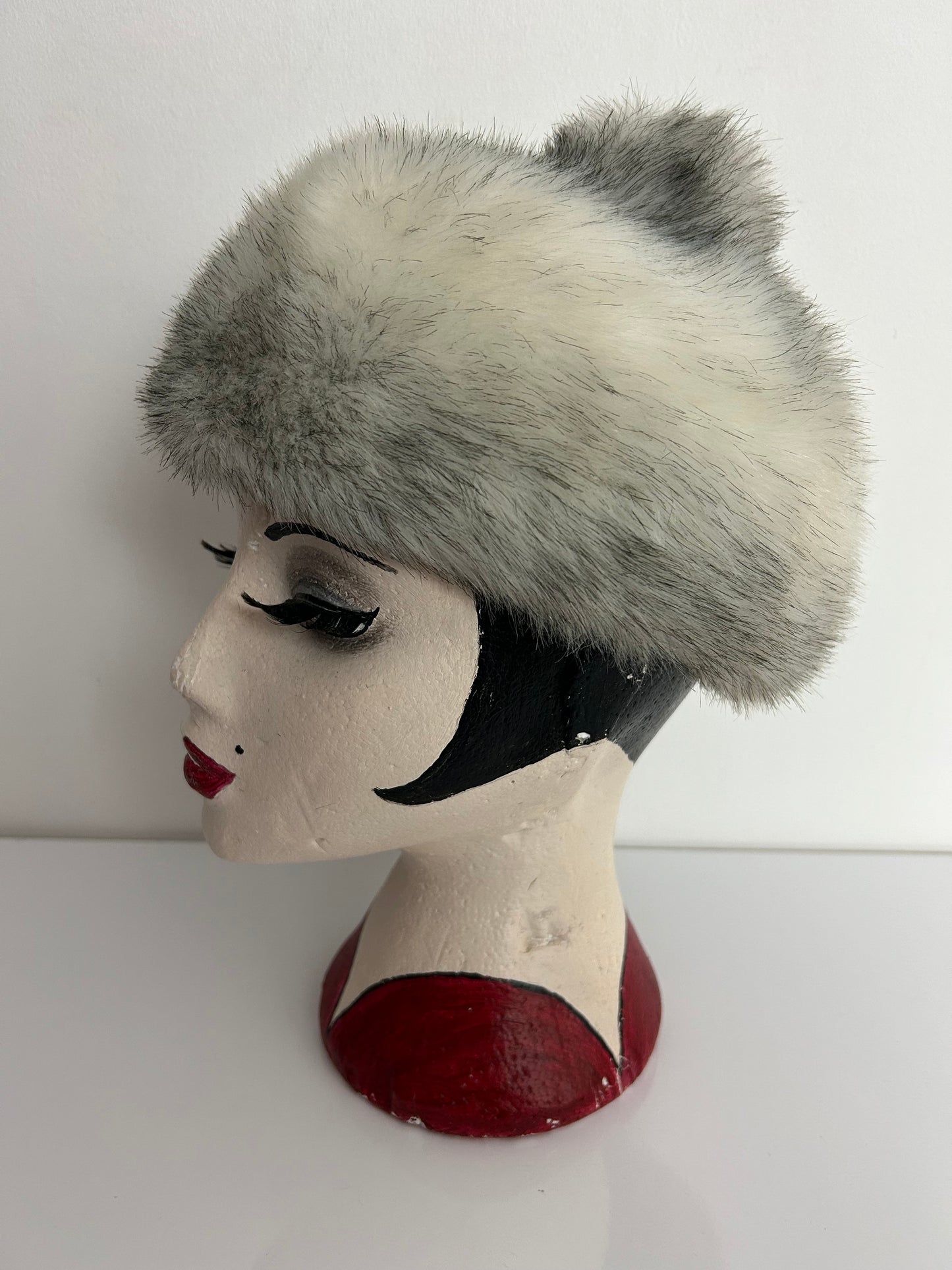 Vintage ST MICHAEL Gorgeous Cossack Style Faux Fur Hat