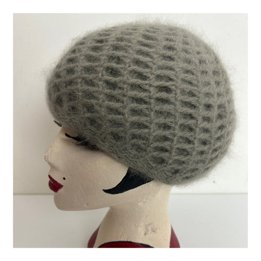 Vintage 1970s Grey Chunky Knit Super Soft Angora & Wool Beanie Winter Hat