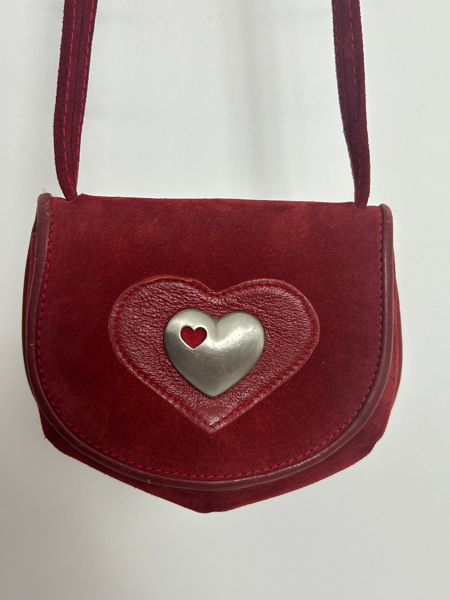 Vintage Early 1980s German Folk Red Suede Heart Detail Oktoberfest Trachten Dirndl Mini Crossbody Bag