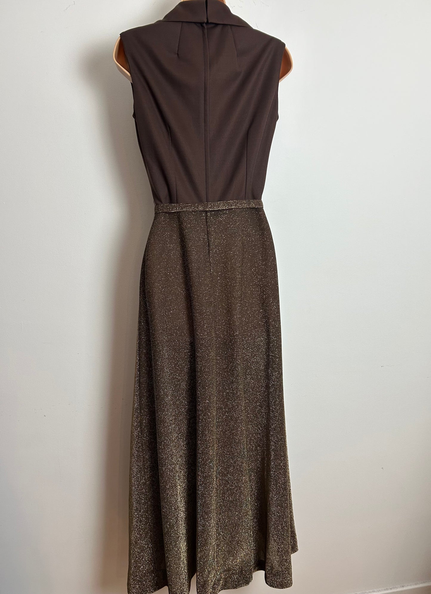 Vintage 1970s KITTY COPELAND Size 8 Brown Lurex Sleeveless Belted Occasion Maxi Dress