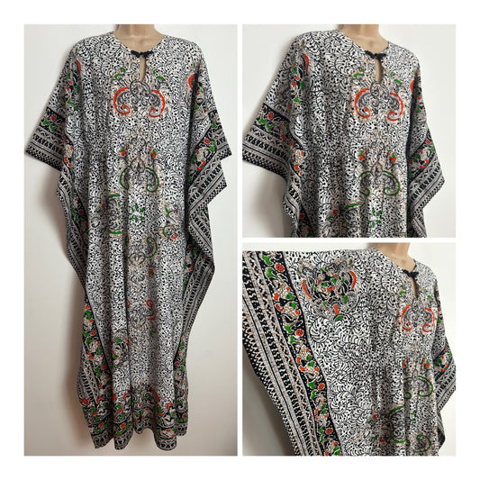 Vintage 1970s One Size Up To Size 16 White Black Orange & Green Thai Batik Print Kaftan