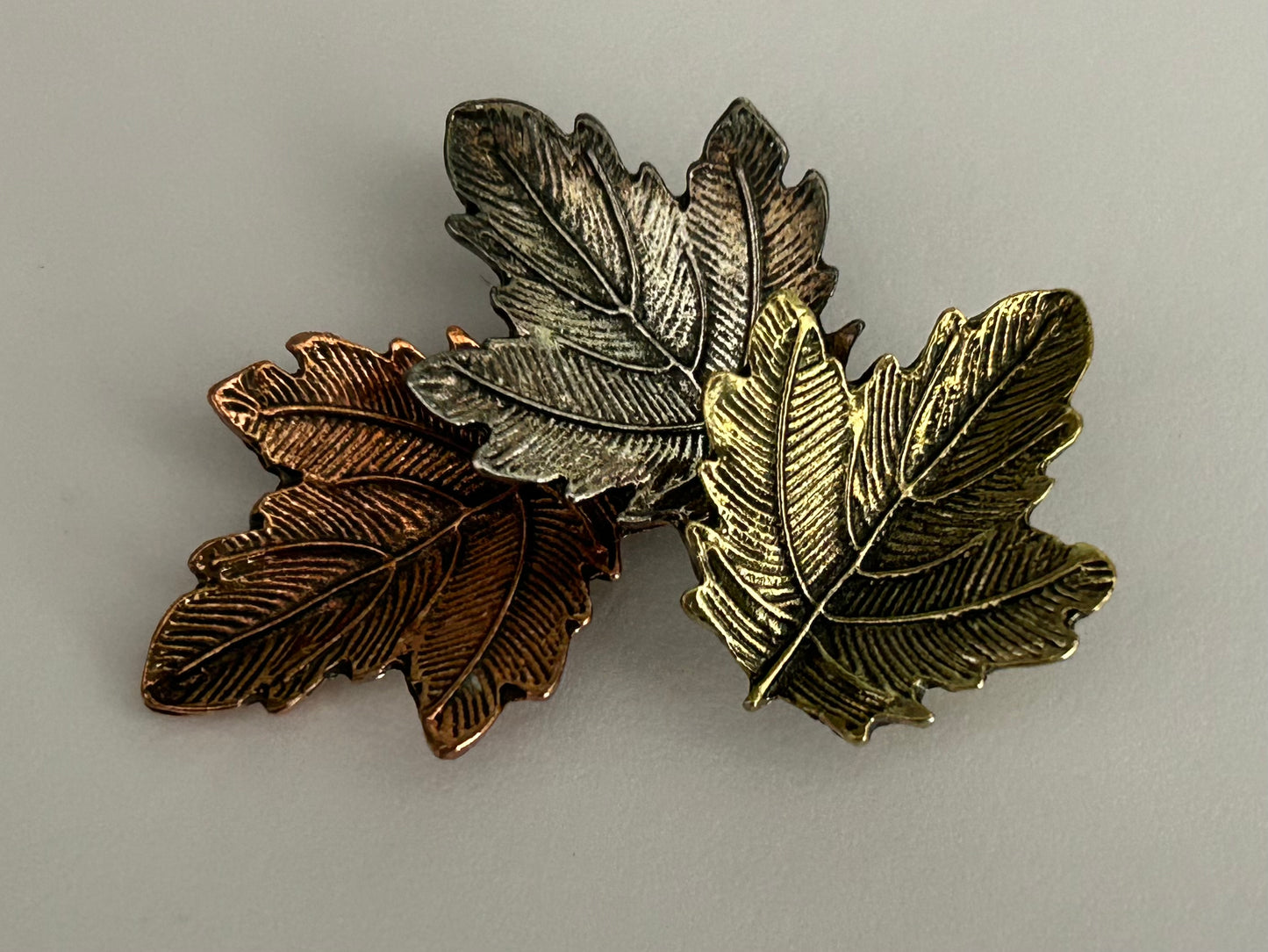 Vintage Autumnal Tri-Colour Trio Of Leaves Pin Brooch