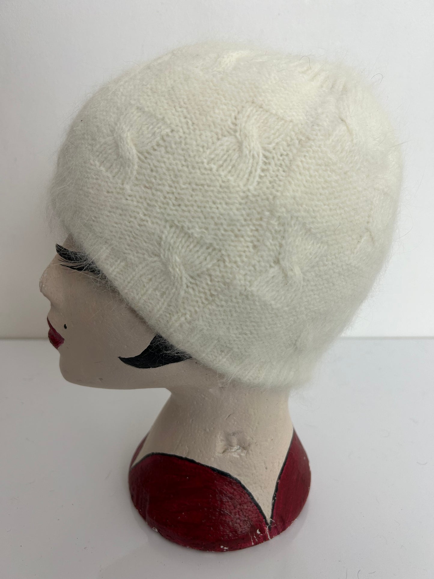 Vintage Cream Wool & Angora Mix Chunky Knit Beanie Style Hat
