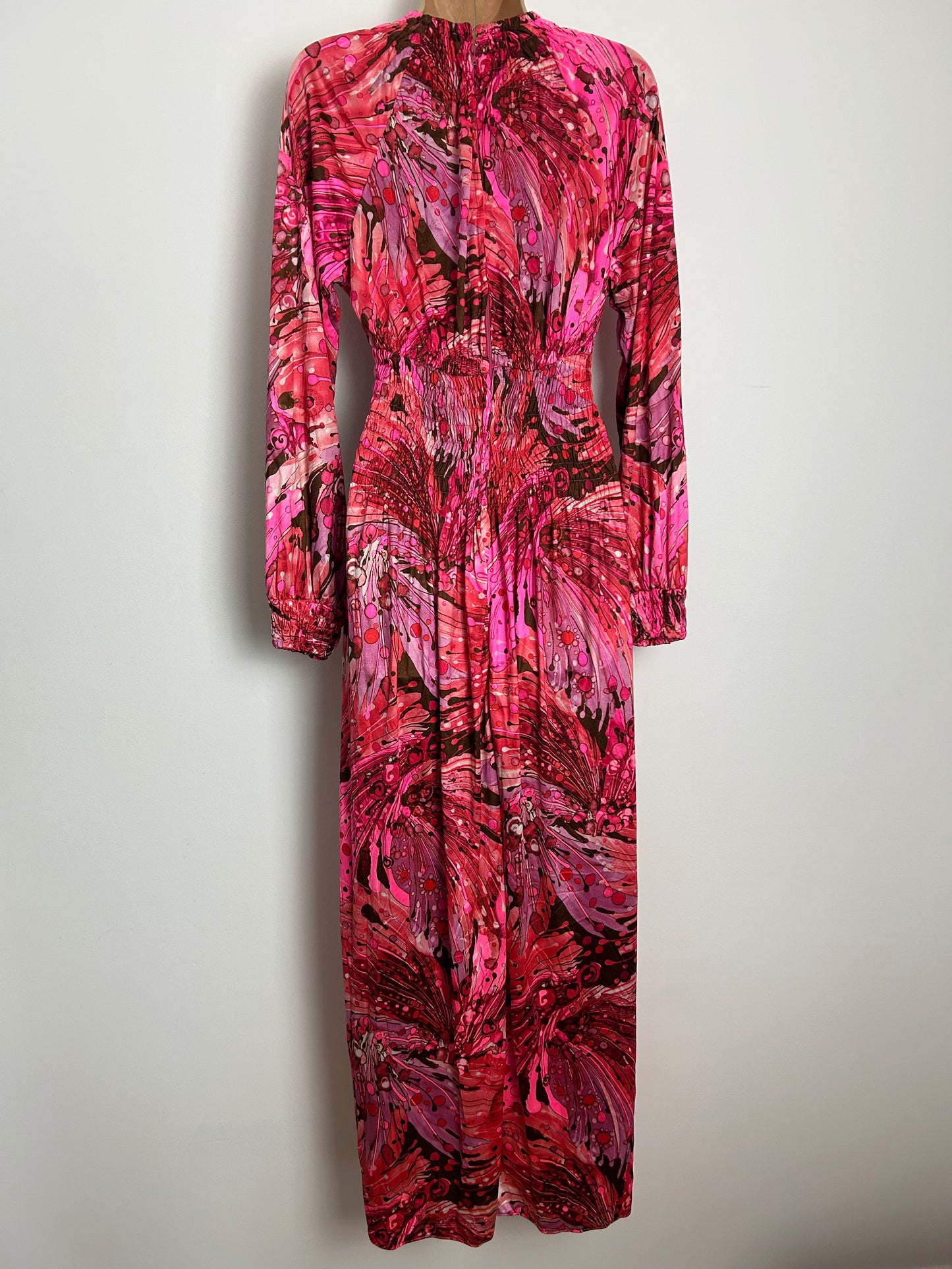 Vintage 1970s Size 10-12 Pink Abstract Psychedelic Print Long Sleeve Shirred Neck Maxi Dress