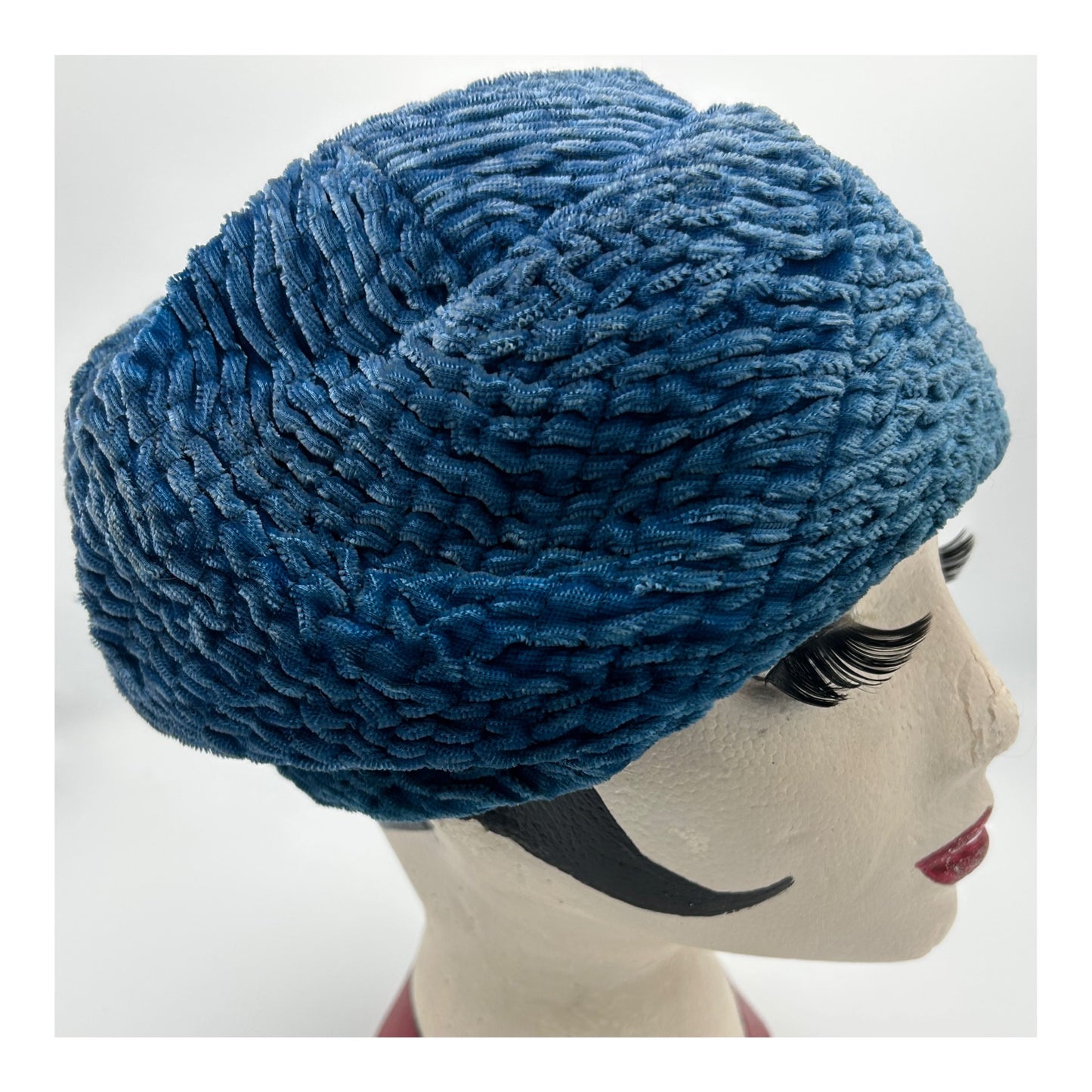 Vintage 1960s Petrol Blue Velvet Cloche/Turban Style Hat