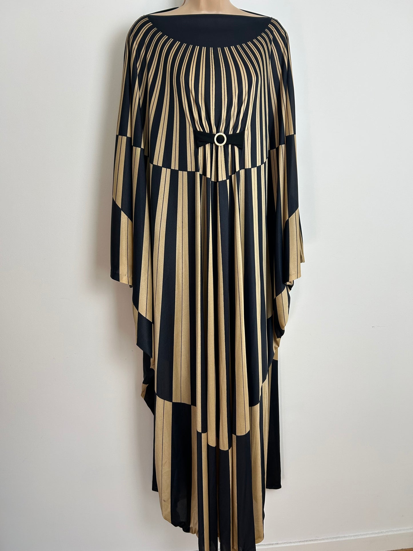 Vintage 1970s AMAZING One Size Black & Gold Stripe Print Very Wide Sleeve Occasion Evening Kaftan Maxi Dress