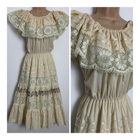 Vintage 1980s MEXICAN Size 10 Cream Lace & Embroidered Detail On/Off Shoulder Peasant Folk Style Dress
